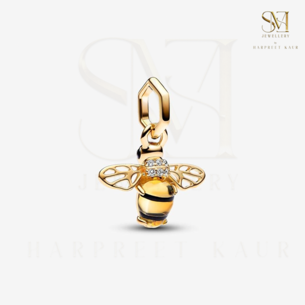 Make a buzz with elegance! Our gold bee charm, adorned with sparkling details, adds a sweet touch to your collection.”
