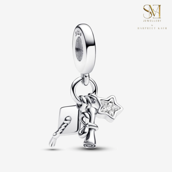Every achievement deserves a charm – commemorate your journey with this special graduation piece!