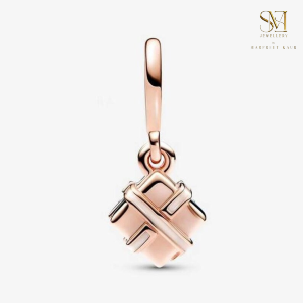 Add a touch of elegance to birthday wishes with our rose gold ‘Happy Birthday’ box charm – a perfect blend of charm and celebration! - Image 2