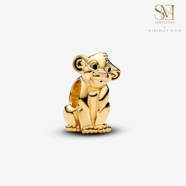 Embrace the lion-hearted spirit with our gold Simba charm, a timeless tribute to Disney magic and courage!